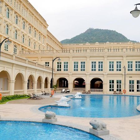 National Arts Resort Hotel Foshan Extérieur photo